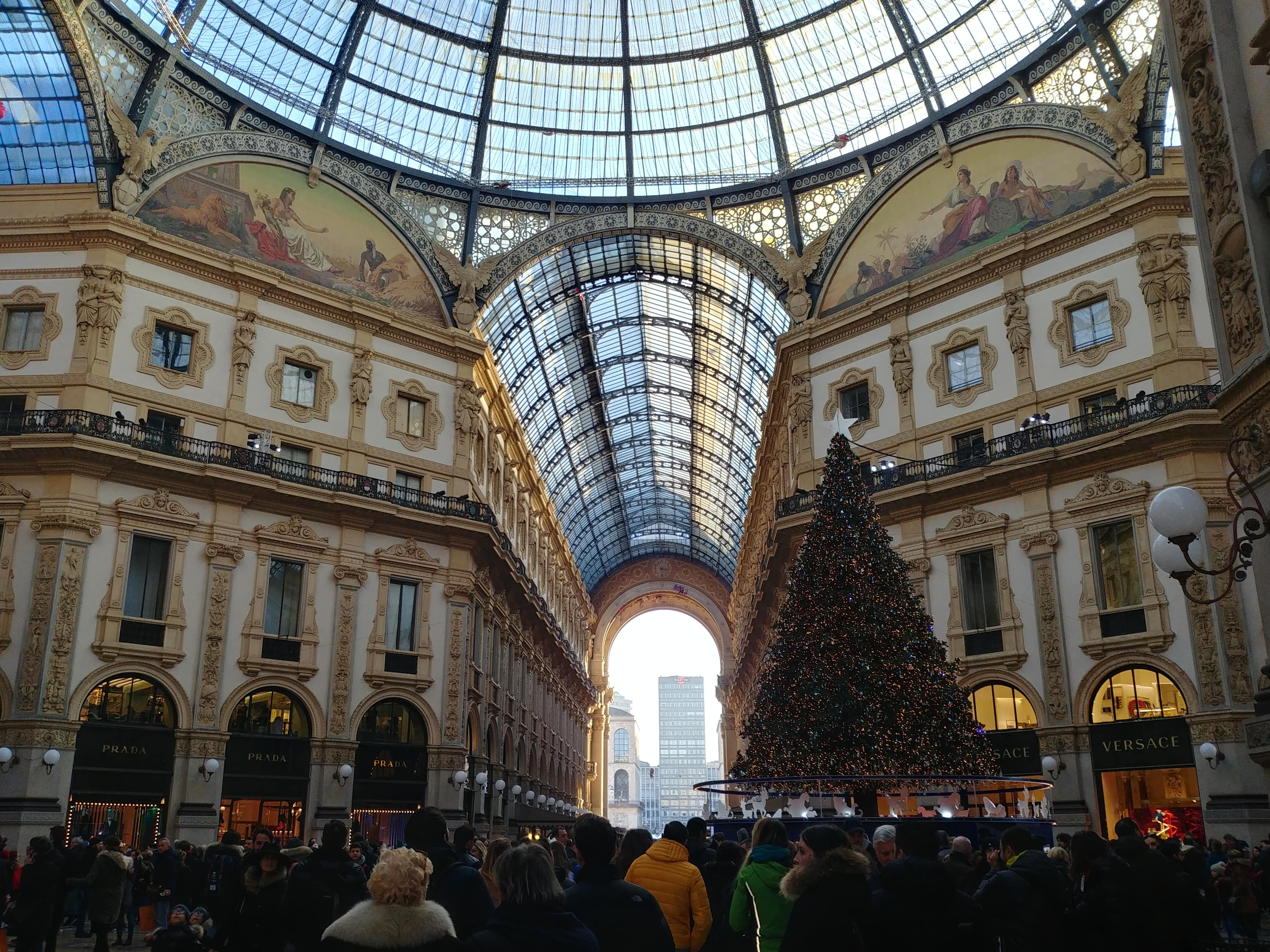 la Galleria Vittorio Emanuele II à milan pendant les fetes